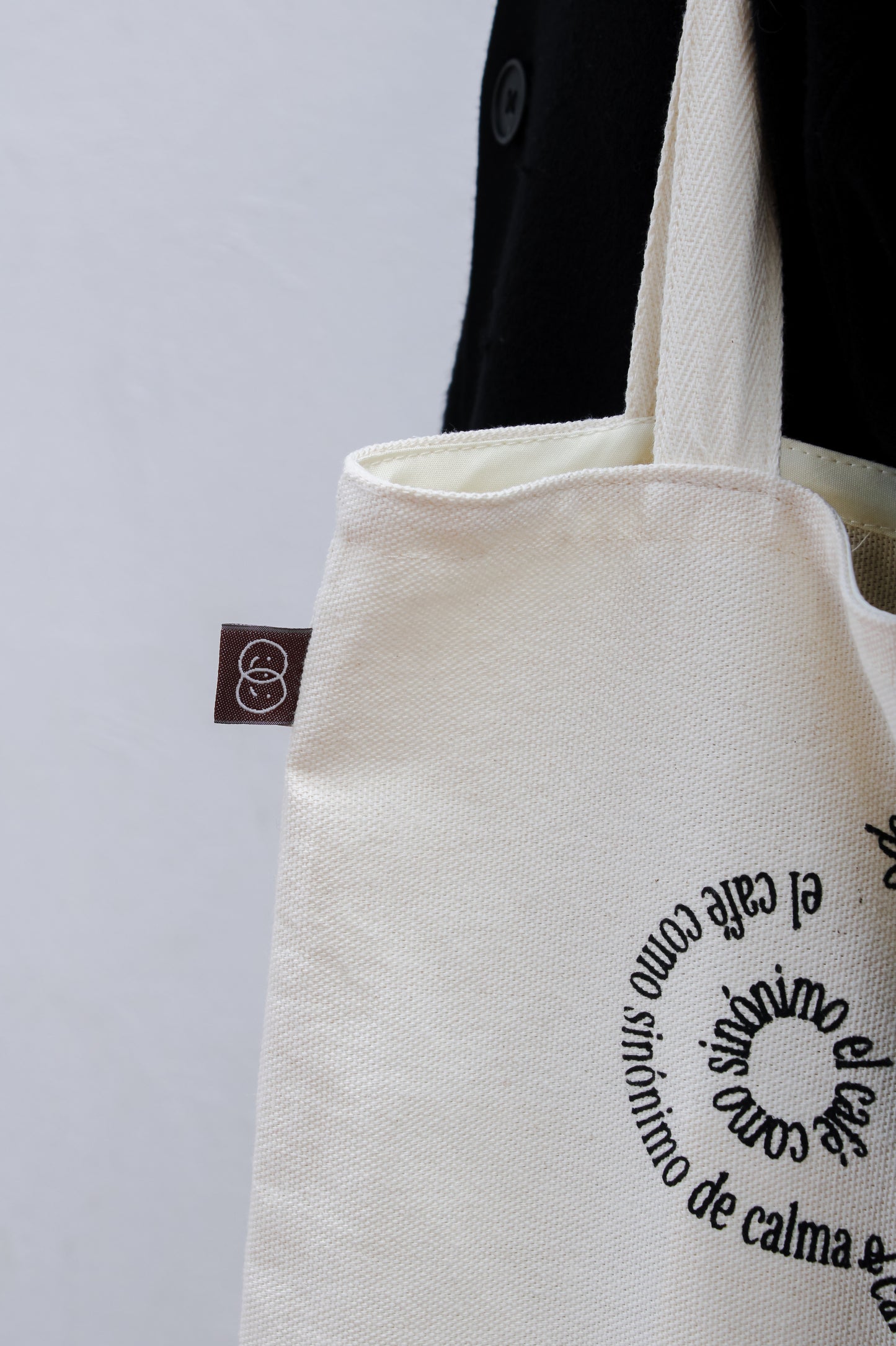 "Sinónimo de Calma" Tote Bag